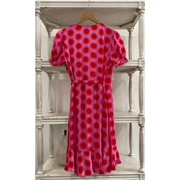 Diane Von Furstenburg DVF Emilia Mini Wrap Dress Size Medium in Pink Me Print - Picture 5 of 5